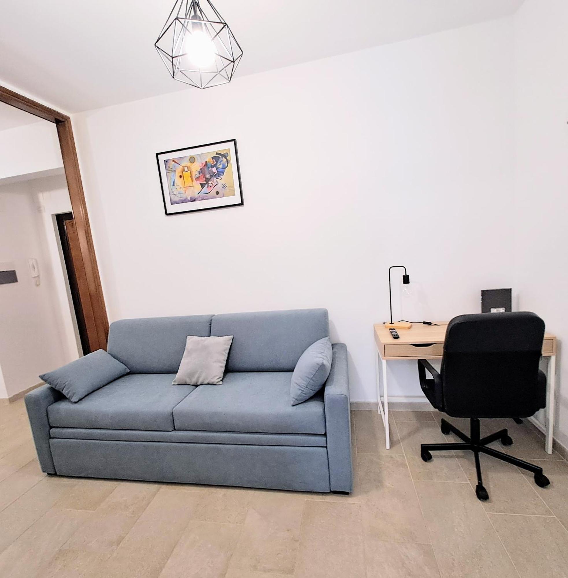 Apartment Cozy Near Metro A